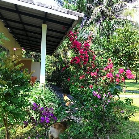 Aathid Garden Khao Lak Villa Eksteriør bilde